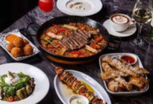 thai restaurants open now